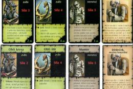 U některých karet došlo k úpravám u 3. vydání (nahoře). Původní karty mají zoubkované okraje.