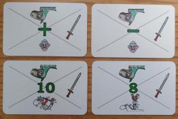 Ukázka akčních karet (nahoře rubem a dole lícem vzhůru)