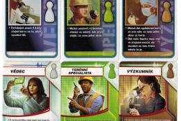 Porovnání karet rolí: nahoře 1. vydání hry, dole 2. vydání