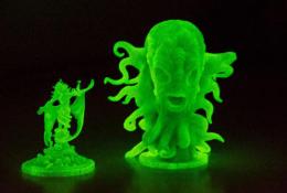 Glow in the Dark Neutral Great Old Ones - The King in Yellow + Hastur - ve tmě (z Onslaught Two)