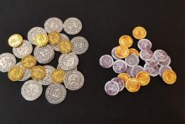 srovnání mincí: kovové (ubgrade) vs papírové (základ) 